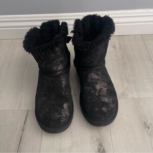 Uggs Mini Bailey Bow Glimmer women’s size 7
